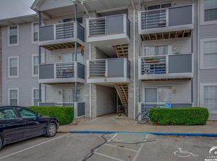 927 Emery Rd APT D203, Lawrence, KS 66044