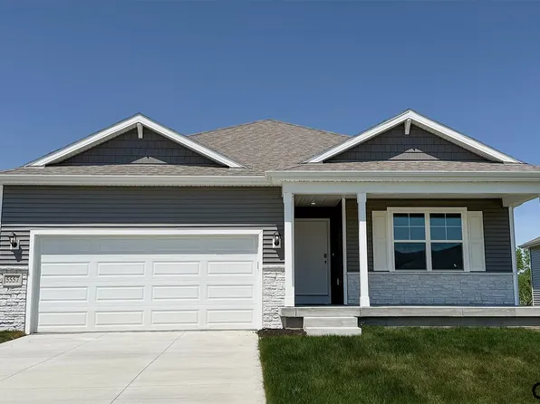 12610 S 205th St, Gretna, NE 68028