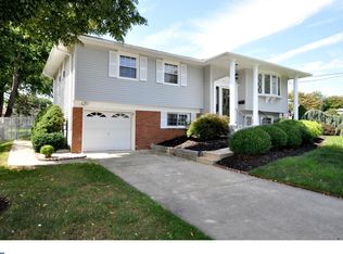 21 Dartmouth Dr, Delran, NJ 08075