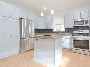32 Palmer St #A, Salem, MA 01970