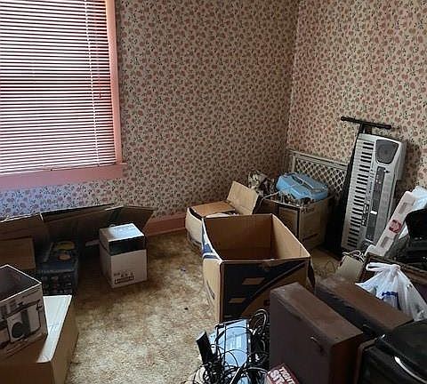 5th image of 653 Elmwood Ave