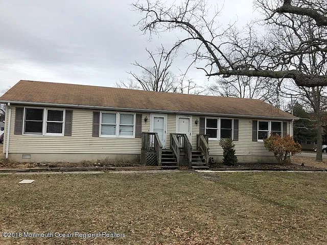 815 Anglesea Ave photo 1