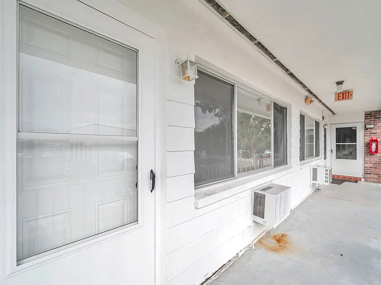 2366 Shelley St #14 — Photo 9