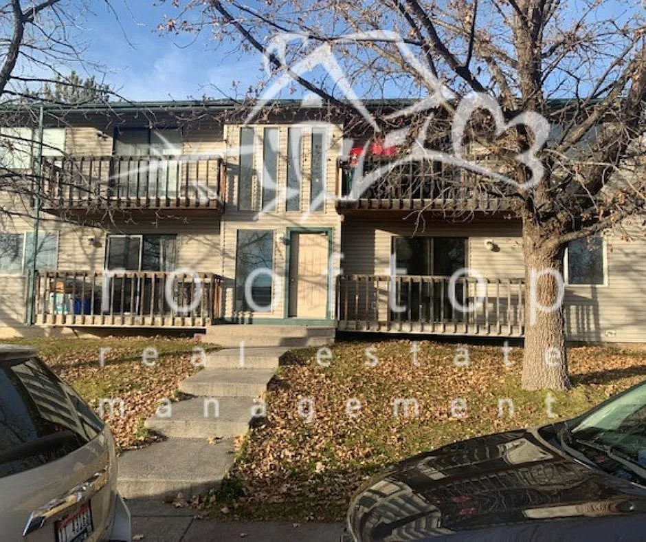 2 bed, 800 sqft, $900 — Photo 1
