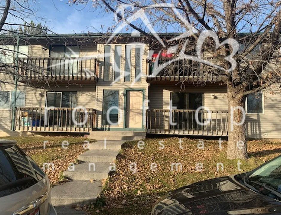1642 S Von Elm St #2