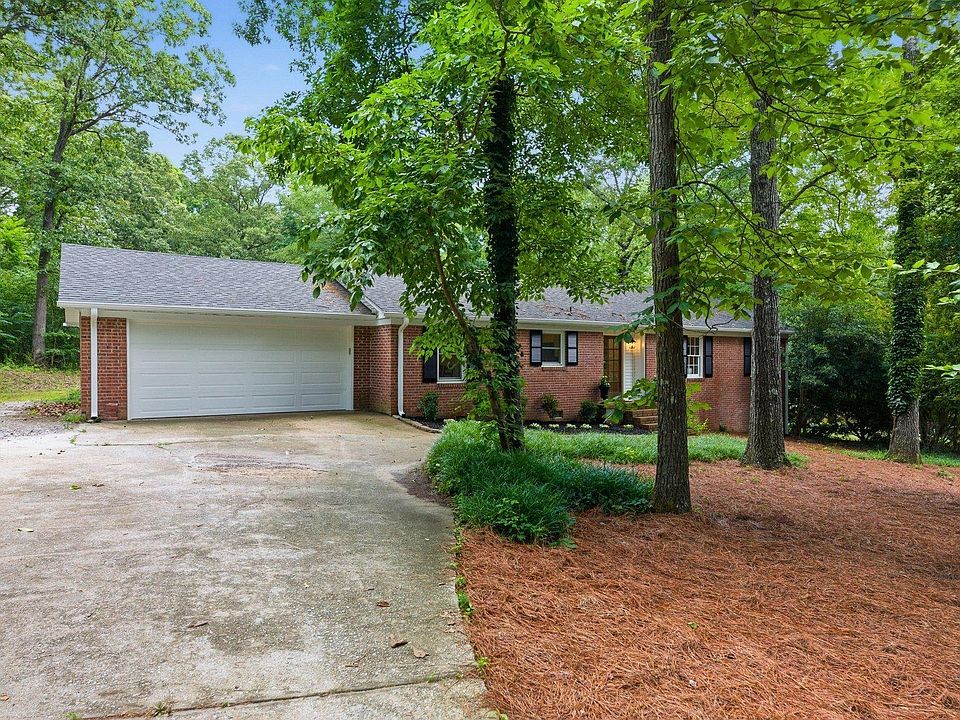 1st image of 160 Carolina Way