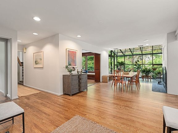 3rd image of 132 Westfield St