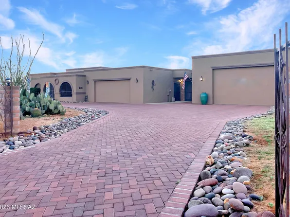 891 W Paseo Potrerro, Green Valley, AZ 85622