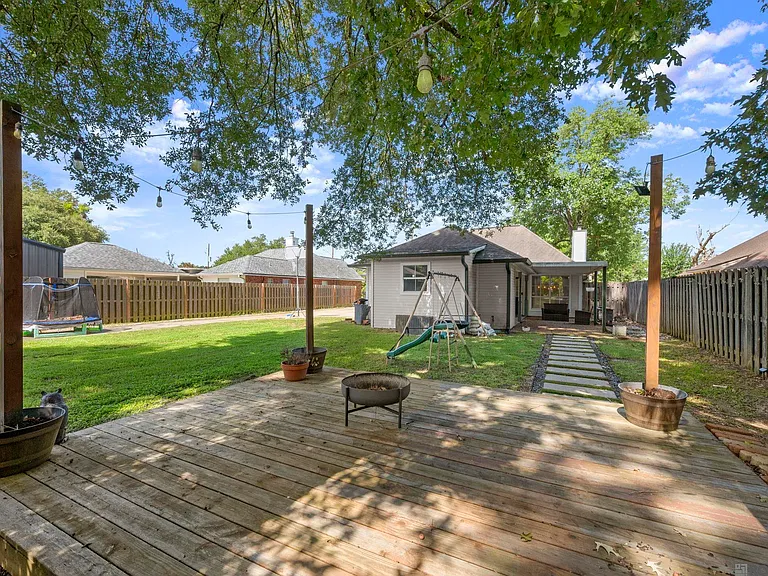 17190 N Lake Dr — Photo 24