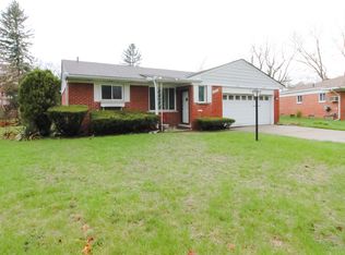 19940 Dorset St, Southfield, MI 48075