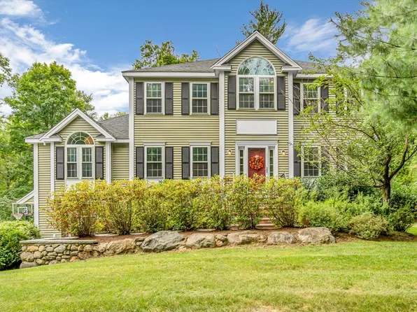 5 Alexandria Way, Chelmsford, MA 01824