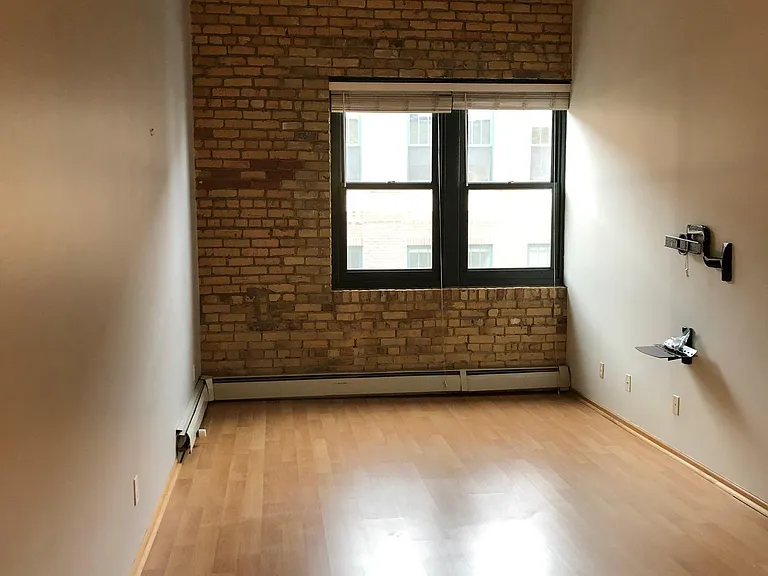 400 1st St N #602 — Photo 2