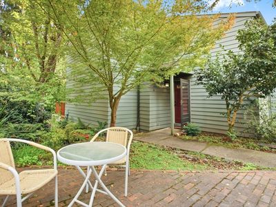 4441 Fox Hollow Rd APT 4, Eugene, OR, 97405