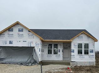 N161W21918 Daisy Dr, Jackson, WI 53037