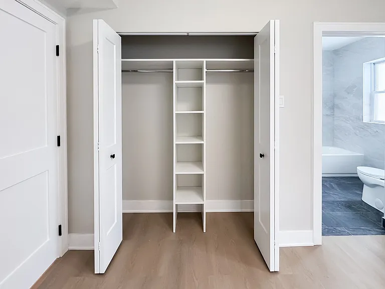 5120 N Laramie Ave #1 — Photo 14