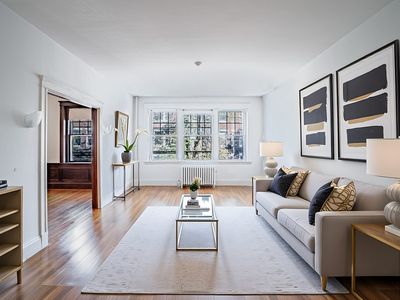 12 Gibbs St APT 2, Brookline, MA, 02446