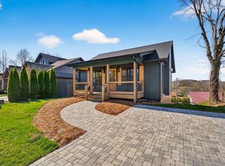 318 E 2nd St, Blue Ridge, GA 30513