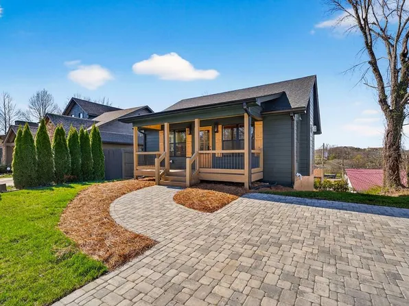 318 E 2nd St, Blue Ridge, GA 30513