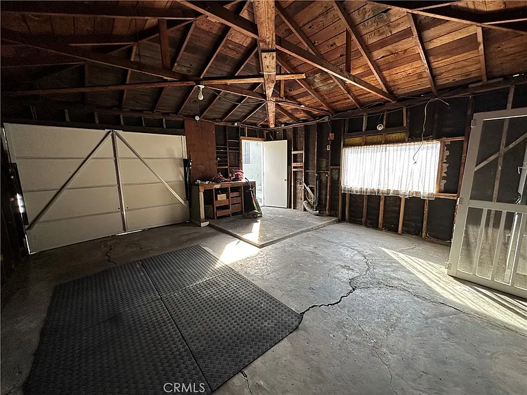 4587 W 142nd St — Photo 27