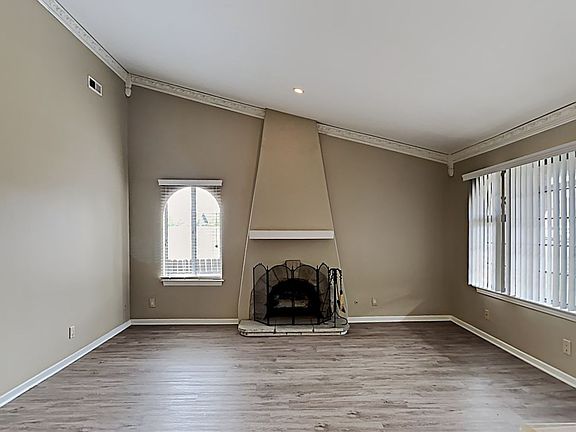 5th image of 619 Gagnon Cir