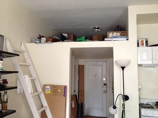 Rented by Dream NYC LLC | media 4