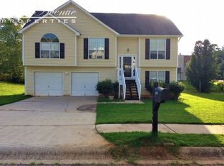 7031 Regency Ln, McDonough, GA 30253