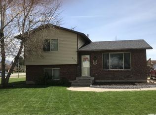 2261 W 1025 N, Farr West, UT 84404