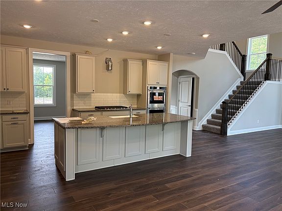 3rd image of 3596 Burrwood Dr