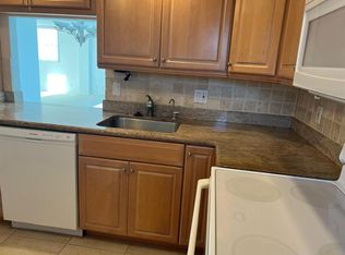 5301 NW 2nd Ave #PENTHOUSE F, Boca Raton, FL 33487