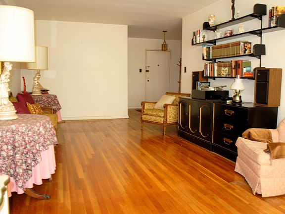 4th image of 209-20 18th Ave #2E