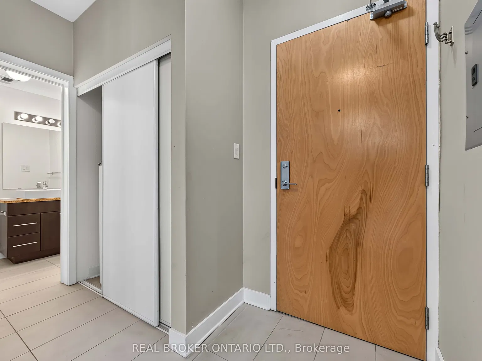 2 bed, $2,100 — Photo 4