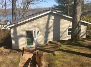 5916 Forest Beach Dr, Richland, MI