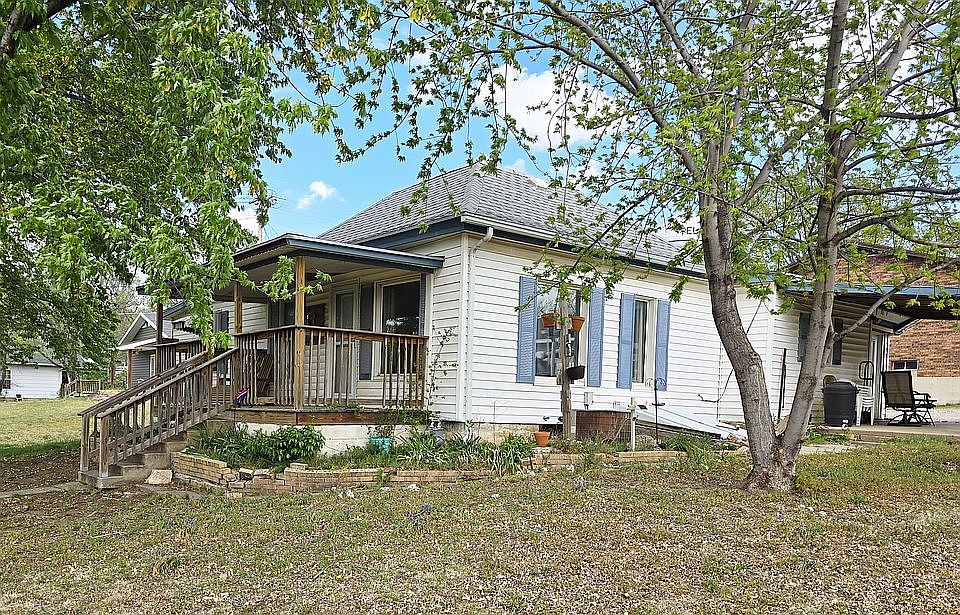 1st image of 109 Blake St