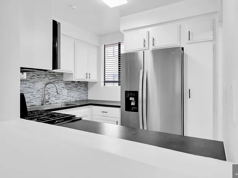 15215 Magnolia Blvd #130 — Photo 3