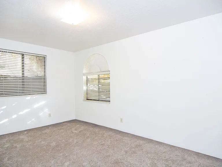 2026 S Orchard Dr — Photo 41