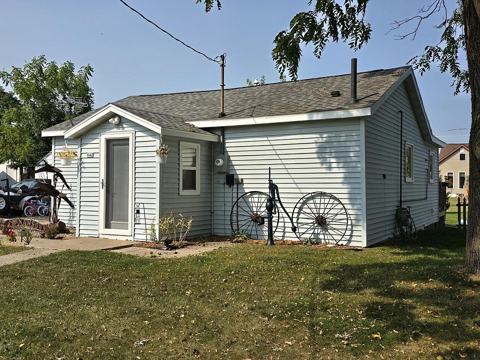1st image of 642 E Taft STREET