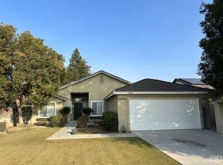 9820 Rancho Verde Dr, Bakersfield, CA 93311