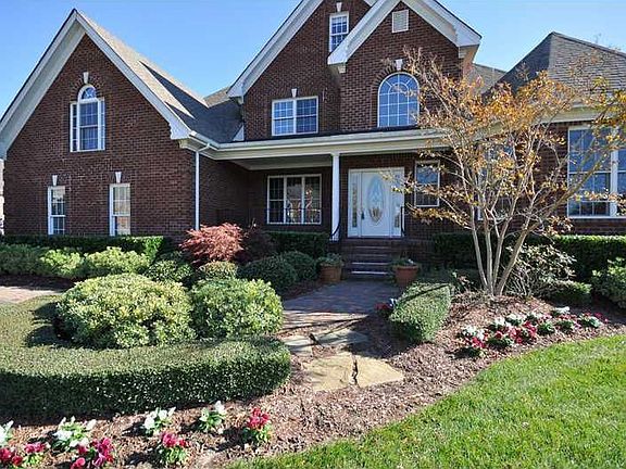 3rd image of 2216 Vadito Way