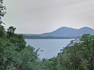 11885 Lakeview Dr, Clearlake Oaks, CA 95423