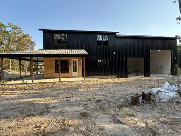 16455 Stage Coach Rd, Gravette, AR 72736