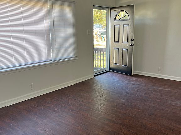 3rd image of 7820 Utica Dr