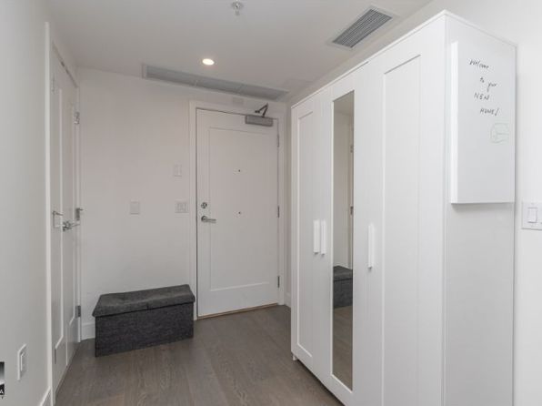 2 bedroom rental in Vancouver — photo 19