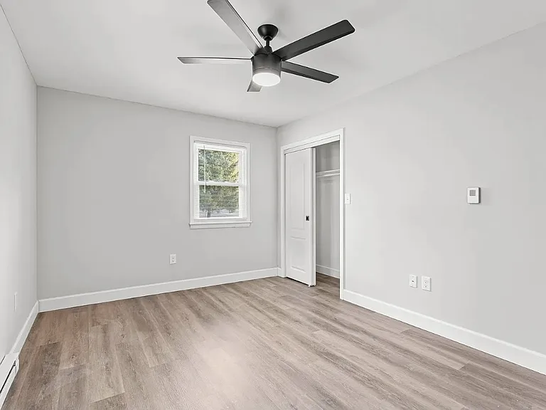 6730 Evelyn St — Photo 5