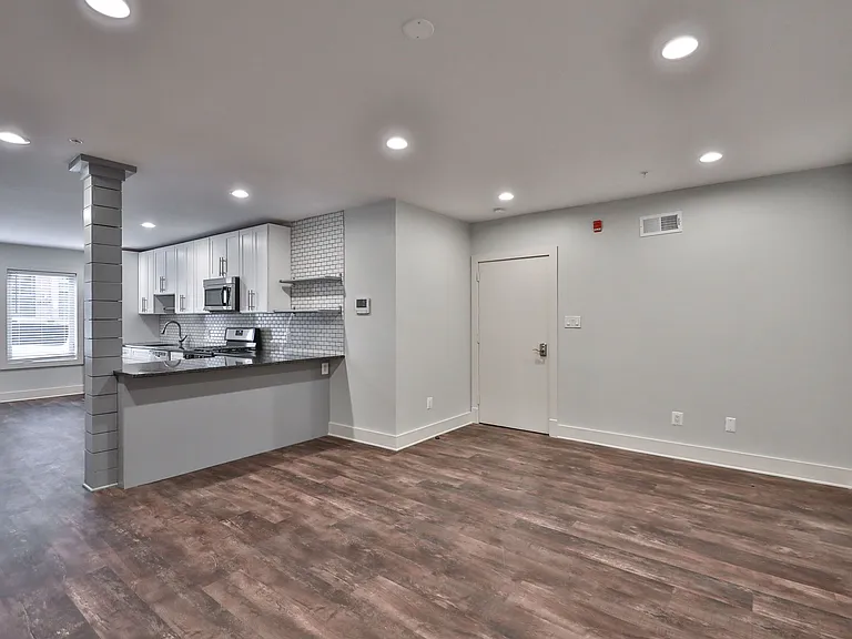 1322 N Franklin St #1 — Photo 30