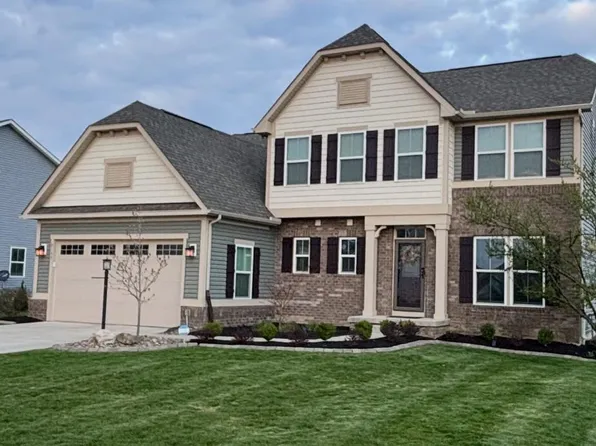 9157 Winfield Ln, North Ridgeville, OH 44039