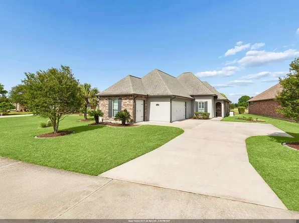 5255 Courtyard Dr, Gonzales, LA 70737