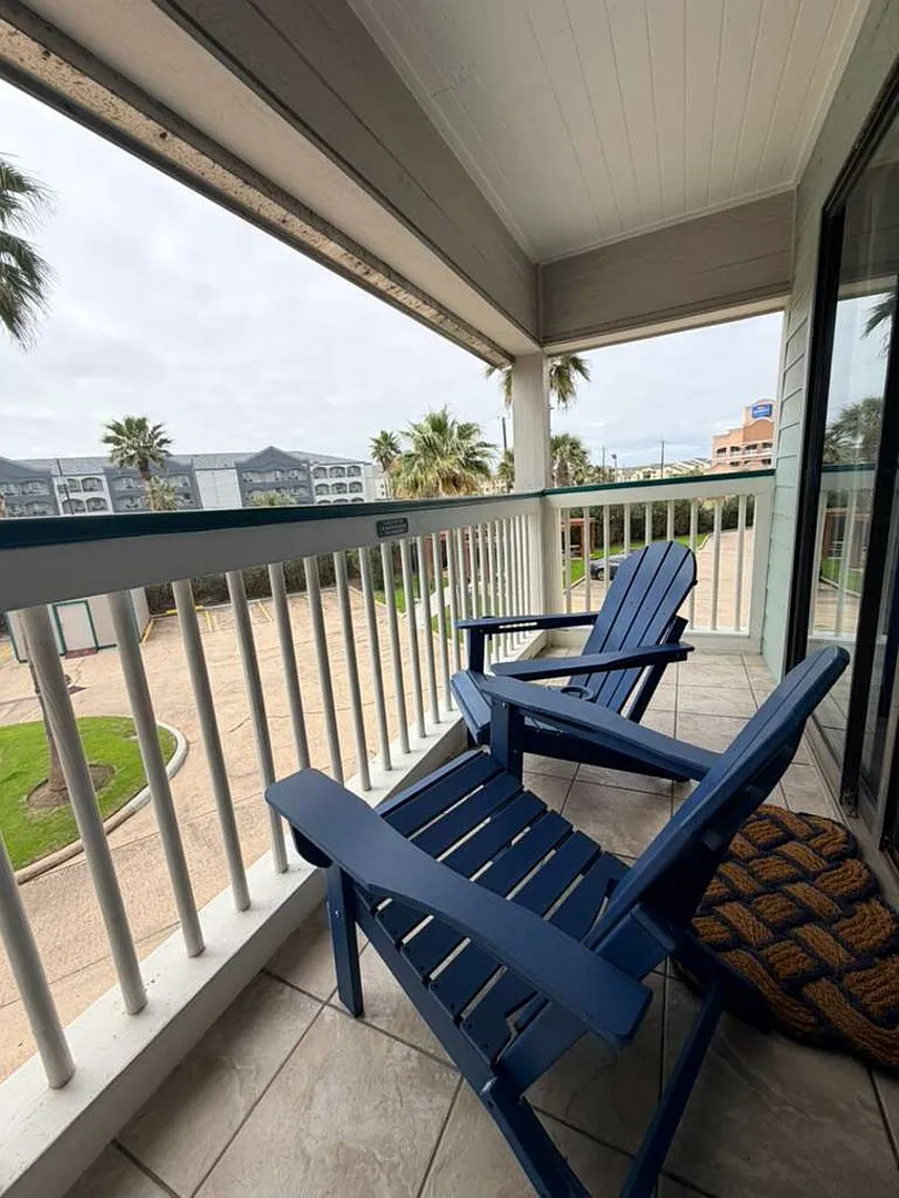Luxury Beach front Condo — Photo 2