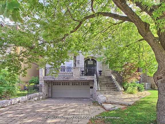 2nd image of 99 Bannockburn Ave