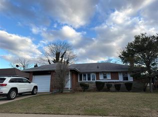726 Dean Dr, Baldwin, NY