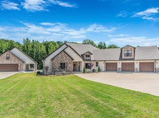 2400 Hunters Chase Ct, Jacksonville, AR 72076